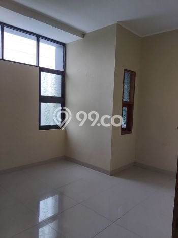 PROPERTI UNGGULAN! Rumah area Arcamanik, 3 KM, Lingkungan Elite, Luas 112m² Bangunan 150m² PROPERTI UNGGULAN! Rumah area Arcamanik, 3 KM, Lingkungan Elite, Luas 112m² Bangunan 150m²