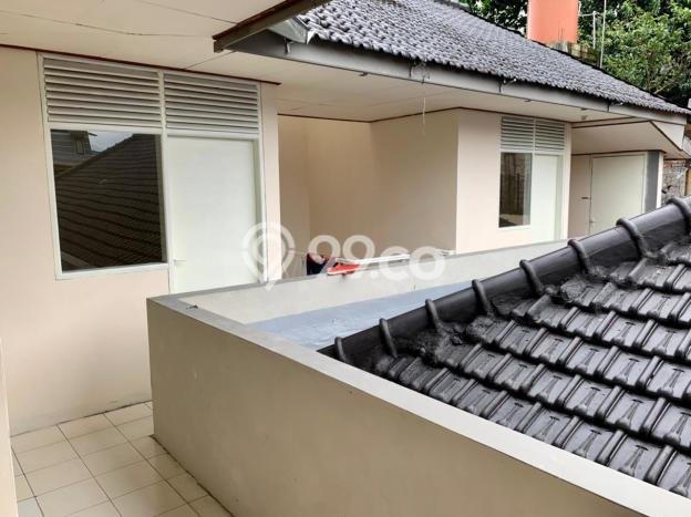 Rumah Elit Modern Siap Huni di Cipedes Bandung Rumah Elit Modern Siap Huni di Cipedes Bandung