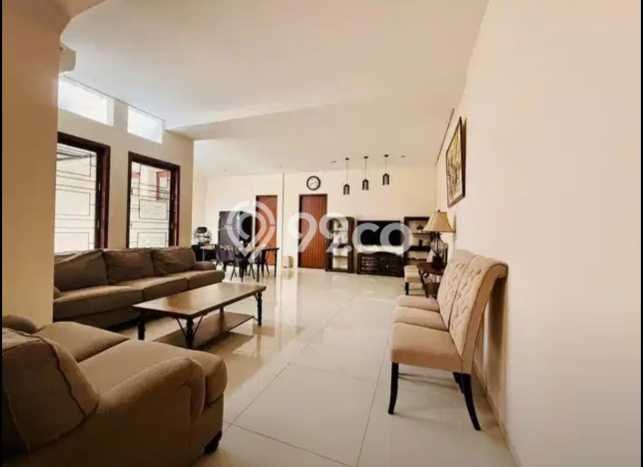 Rumah Strategis dengan Luas Tanah 198m2m² di Kawasan , Bandung Rumah Strategis dengan Luas Tanah 198m2m² di Kawasan , Bandung
