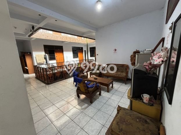 Rumah Mewah LB 1000m2 Siap Pakai Desain Elegan di Pasteur, Bandung Rumah Mewah LB 1000m2 Siap Pakai Desain Elegan di Pasteur, Bandung