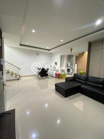 Jual Rumah Eksklusif 4 KT di Setra Duta, Bandung Jual Rumah Eksklusif 4 KT di Setra Duta, Bandung