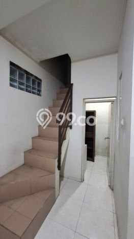 Dijual Hunian Rumah Terawat 2 KT di Taman Holis Indah, Bandung Dijual Hunian Rumah Terawat 2 KT di Taman Holis Indah, Bandung
