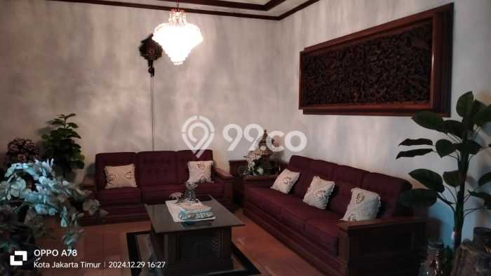 Siap Huni Rumah Mewah 5 Kamar di Kramat Jati Dekat ke Mana Saja Siap Huni Rumah Mewah 5 Kamar di Kramat Jati Dekat ke Mana Saja