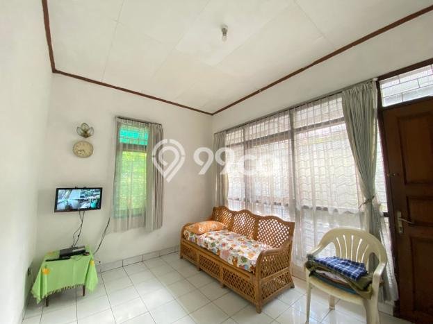 Rumah Strategis area Supratman, Bandung, Luas 375m² Bangunan 236m² - HARGA NEGO! Rumah Strategis area Supratman, Bandung, Luas 375m² Bangunan 236m² - HARGA NEGO!