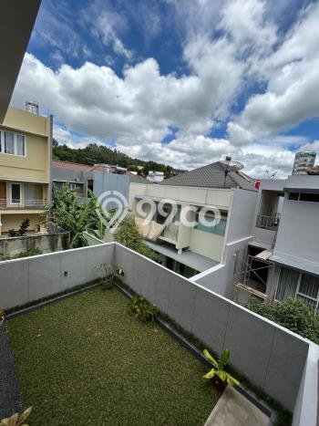 For Sale! Premium House LT 166m2 Desain Elegan di Dago For Sale! Premium House LT 166m2 Desain Elegan di Dago