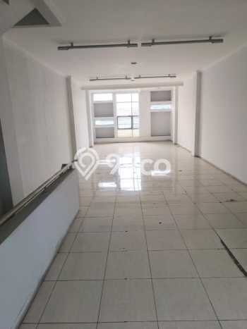 Ruko Area Premium Kawasan Laswi, Luas 225m², Disewakan Ruko Area Premium Kawasan Laswi, Luas 225m², Disewakan