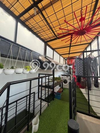 Dijual Rumah 4 Kamar Lokasi Ideal Bagus dan Strategis di Batununggal Dijual Rumah 4 Kamar Lokasi Ideal Bagus dan Strategis di Batununggal