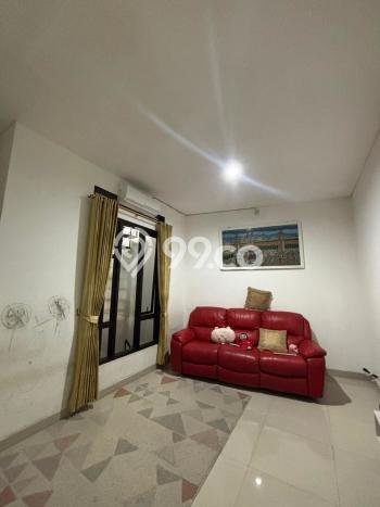Dijual Rumah 4 Kamar Lokasi Ideal Bagus dan Strategis di Batununggal Dijual Rumah 4 Kamar Lokasi Ideal Bagus dan Strategis di Batununggal