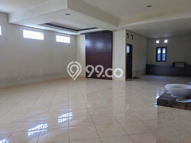 Rumah Elit Modern Tanpa Renovasi di Soekarno Hatta Bandung Rumah Elit Modern Tanpa Renovasi di Soekarno Hatta Bandung