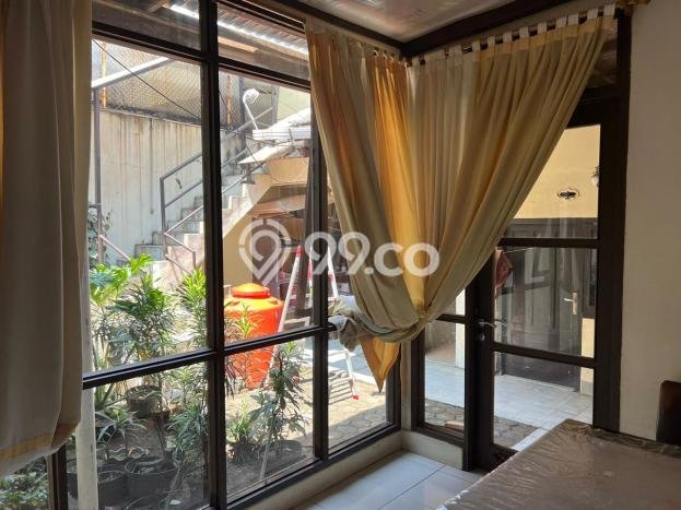 Rumah Mewah LB 160m2 Siap Pakai Desain Elegan di Moch Toha, Bandung Rumah Mewah LB 160m2 Siap Pakai Desain Elegan di Moch Toha, Bandung
