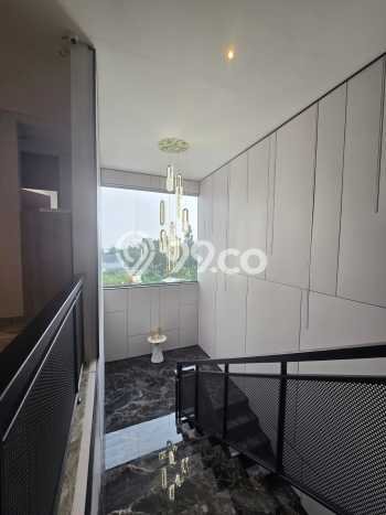 For Sale! Luxury House LT 1026m2 Desain Elegan di Setiabudi For Sale! Luxury House LT 1026m2 Desain Elegan di Setiabudi