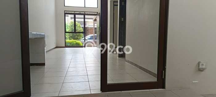 BEST LOCATION! Rumah di Kota Baru Parahyangan, Akses ke Stasiun, 1 KM, Luas 90m2m² LB 80m2m² BEST LOCATION! Rumah di Kota Baru Parahyangan, Akses ke Stasiun, 1 KM, Luas 90m2m² LB 80m2m²