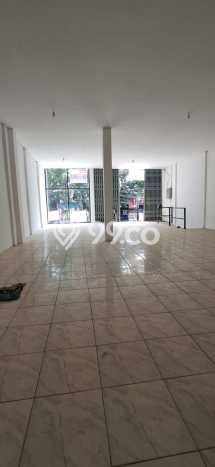 For Rent Ruko di Suci, Luas 480m2m², Lokasi Bisnis For Rent Ruko di Suci, Luas 480m2m², Lokasi Bisnis