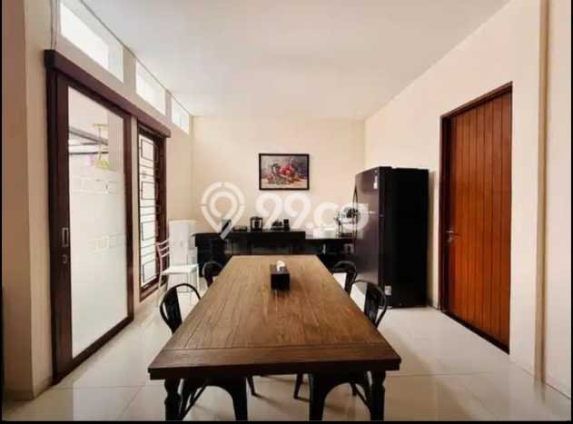 Rumah Strategis dengan Luas Tanah 198m2m² di Kawasan , Bandung Rumah Strategis dengan Luas Tanah 198m2m² di Kawasan , Bandung
