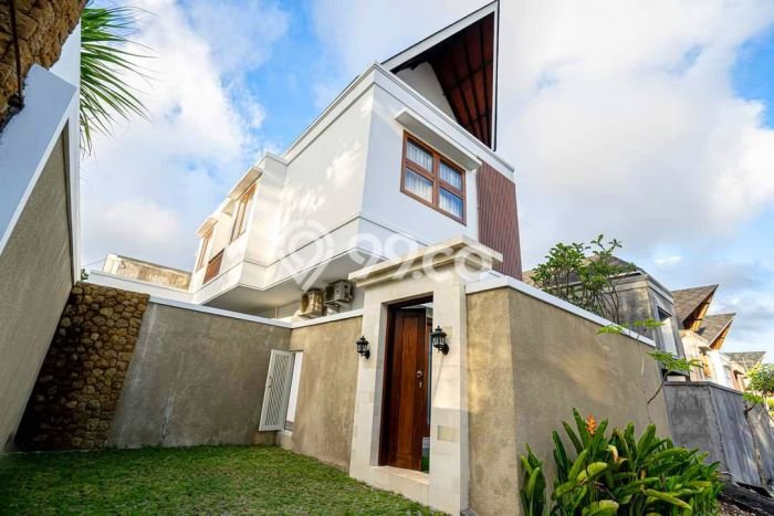 Ready to Use! Premium House LT 131m2 Desain Modern di Ungasan Ready to Use! Premium House LT 131m2 Desain Modern di Ungasan