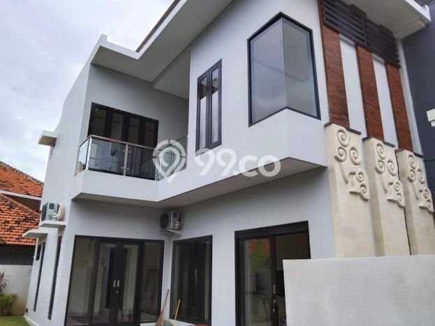 Jual Rumah Luas Elegan Dengan View Cantik di Renon, Denpasar Jual Rumah Luas Elegan Dengan View Cantik di Renon, Denpasar