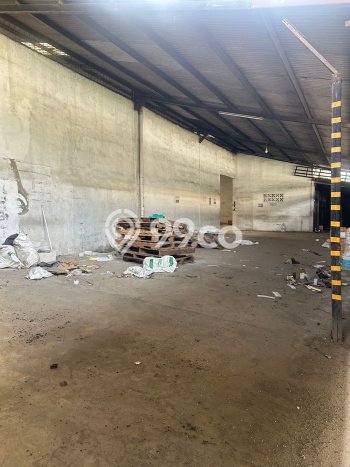 Gudang Disewakan di Area Ramai Cipondoh, Tangerang Gudang Disewakan di Area Ramai Cipondoh, Tangerang