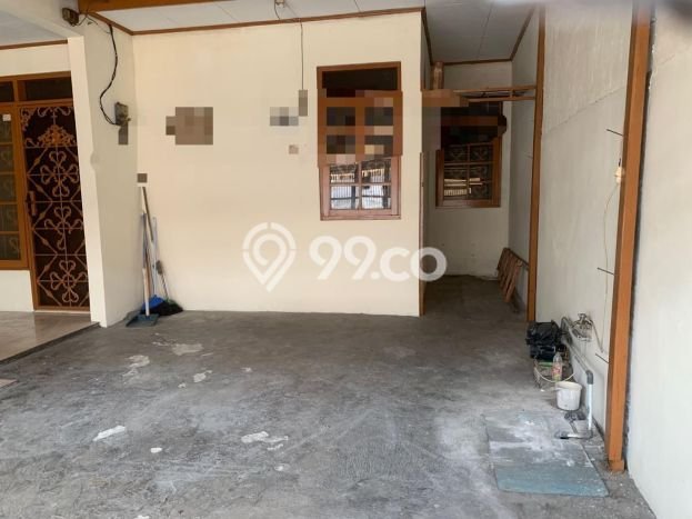 Disewakan! Rumah 3 Kamar Tidur &
2 Kamar Mandi di Duri Kosambi, Jakarta Barat Disewakan! Rumah 3 Kamar Tidur &
2 Kamar Mandi di Duri Kosambi, Jakarta Barat