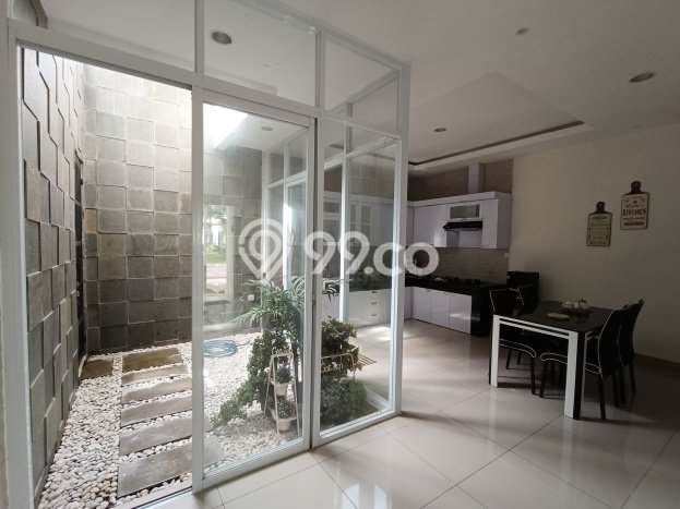 Jual Rumah Mewah Elegan Dengan View Cantik di Summarecon Bandung, Bandung Jual Rumah Mewah Elegan Dengan View Cantik di Summarecon Bandung, Bandung
