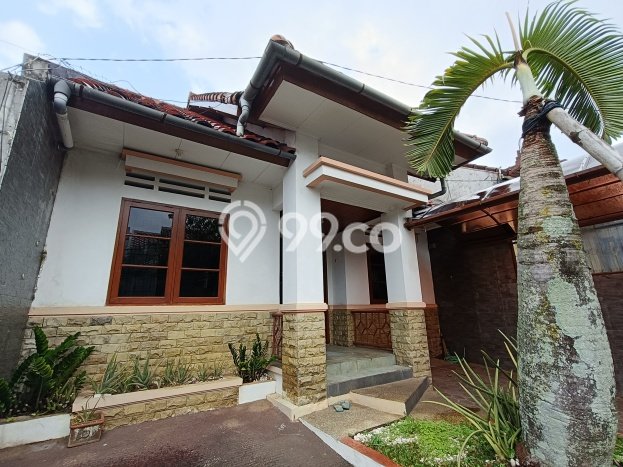 Disewakan! Rumah 4 Kamar Tidur &
3 Kamar Mandi di Pondok Hijau, Bandung Disewakan! Rumah 4 Kamar Tidur &
3 Kamar Mandi di Pondok Hijau, Bandung