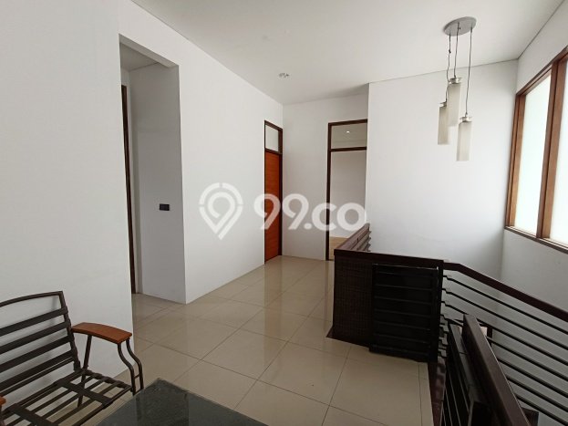 Sewa Rumah Harga Terjangkau di Setra Murni Bandung Punya 4 Kamar Tidur Sewa Rumah Harga Terjangkau di Setra Murni Bandung Punya 4 Kamar Tidur