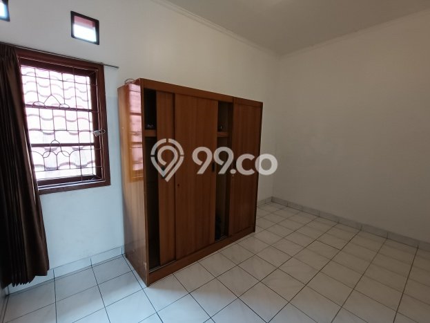 Disewakan! Rumah 4 Kamar Tidur &
3 Kamar Mandi di Pondok Hijau, Bandung Disewakan! Rumah 4 Kamar Tidur &
3 Kamar Mandi di Pondok Hijau, Bandung