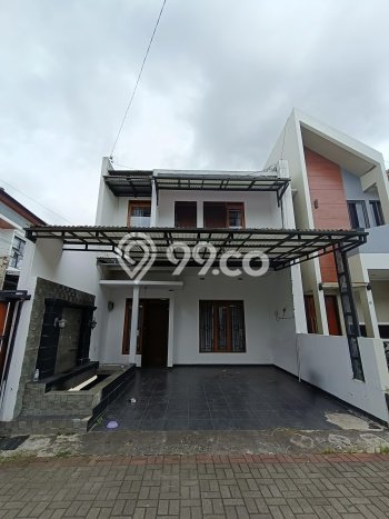 Rumah Modern 4 KT di Ciwaruga Bandung Full Furnished Rumah Modern 4 KT di Ciwaruga Bandung Full Furnished