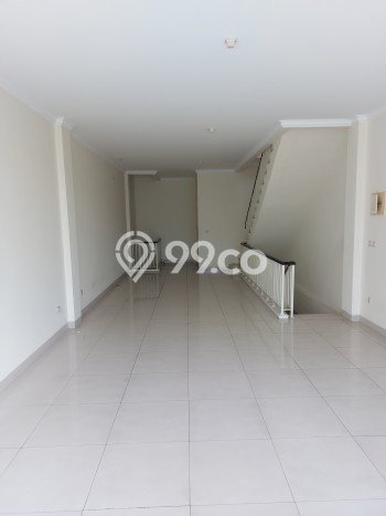 Untuk Dijual! Ruko di Green Lake City Jakarta Barat LT 67m2 / LB 225m2 Kawasan Bisnis Untuk Dijual! Ruko di Green Lake City Jakarta Barat LT 67m2 / LB 225m2 Kawasan Bisnis