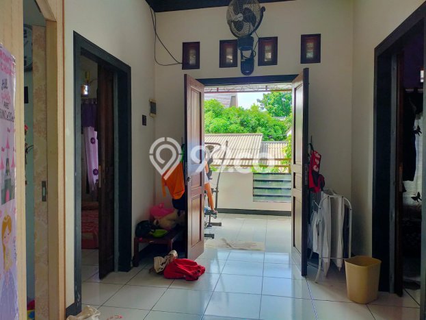 Dijual Cepat Rumah Bagus Siap Huni LB 210m2 di Semarang Selatan, Semarang Dijual Cepat Rumah Bagus Siap Huni LB 210m2 di Semarang Selatan, Semarang