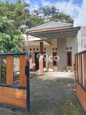 For Sale Rumah 0 Kamar Lokasi Ideal Bagus dan Strategis di Gunung Pati For Sale Rumah 0 Kamar Lokasi Ideal Bagus dan Strategis di Gunung Pati