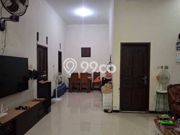Kesempatan Investasi 4 Kamar Tidur dan 3 Kamar Mandi di Semarang Barat, Dekat Pusat Kota, Semarang Kesempatan Investasi 4 Kamar Tidur dan 3 Kamar Mandi di Semarang Barat, Dekat Pusat Kota, Semarang