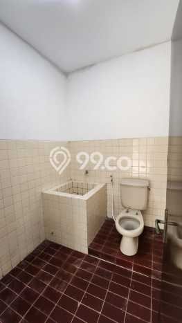 Ruko Bagus LT 111m2 LB 310m2 Dijual di Semarang Tengah Semarang Ruko Bagus LT 111m2 LB 310m2 Dijual di Semarang Tengah Semarang