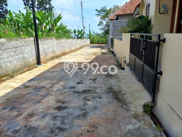Hunian Cantik Modern Lb 108m2 di Semarang Selatan, Semarang Hunian Cantik Modern Lb 108m2 di Semarang Selatan, Semarang