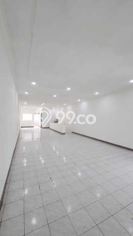 Ruko Bagus LT 111m2 LB 310m2 Dijual di Semarang Tengah Semarang Ruko Bagus LT 111m2 LB 310m2 Dijual di Semarang Tengah Semarang