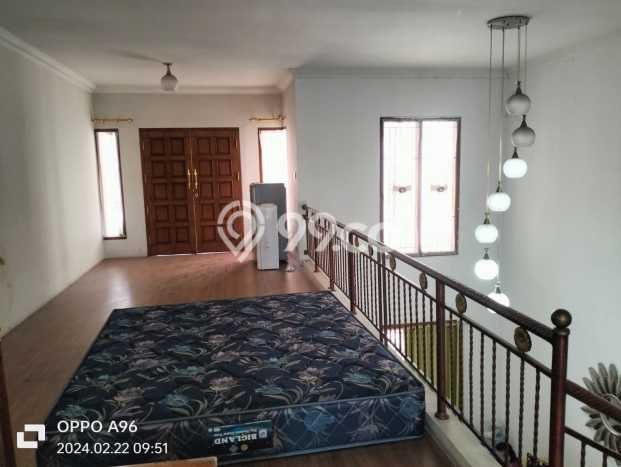 Rumah area Semarang Selatan, 3 KT, Dekat Rumah Sakit, Luas 98m2m² Bangunan 80m2m² Rumah area Semarang Selatan, 3 KT, Dekat Rumah Sakit, Luas 98m2m² Bangunan 80m2m²