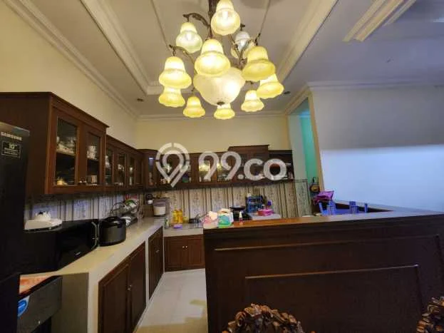 For Sale Rumah 5 Kamar Lokasi Strategis Nyaman dan Strategis di Semarang Barat For Sale Rumah 5 Kamar Lokasi Strategis Nyaman dan Strategis di Semarang Barat