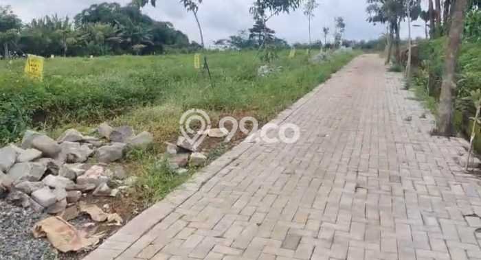 Kavling Tanah di Semarang Barat Dijual Luas 120m2 Legalitas SHM Kavling Tanah di Semarang Barat Dijual Luas 120m2 Legalitas SHM