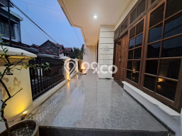 Jual Rumah Favorit Siap Huni LB 310m2 di Semarang Selatan, Semarang Jual Rumah Favorit Siap Huni LB 310m2 di Semarang Selatan, Semarang