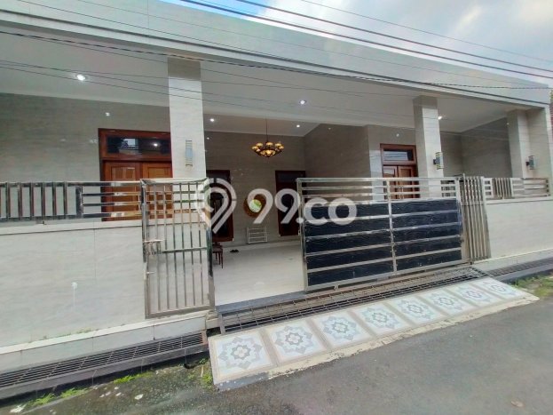Dijual Cepat Rumah Favorit Siap Huni LB 172m2 di Semarang Selatan, Semarang Dijual Cepat Rumah Favorit Siap Huni LB 172m2 di Semarang Selatan, Semarang