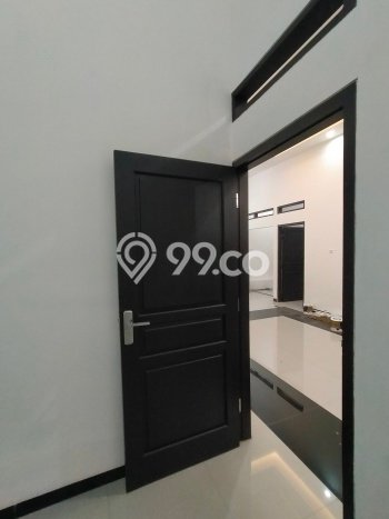 Rumah Siap Disurvey lokasi Gunung Pati, Semarang, Luas 140m2m² Bangunan 130m2m² Rumah Siap Disurvey lokasi Gunung Pati, Semarang, Luas 140m2m² Bangunan 130m2m²