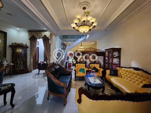 For Sale Rumah 5 Kamar Lokasi Strategis Nyaman dan Strategis di Semarang Barat For Sale Rumah 5 Kamar Lokasi Strategis Nyaman dan Strategis di Semarang Barat