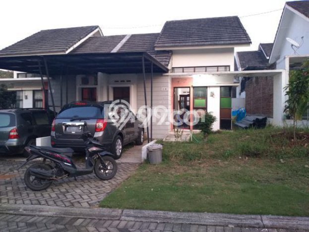 Rumah Luas Asri 2 KT Siap Huni di BSB City Semarang Rumah Luas Asri 2 KT Siap Huni di BSB City Semarang
