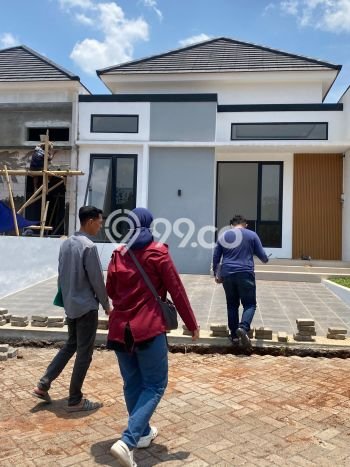 LOKASI PREMIUM! Rumah Berkembang area Semarang Barat, LT 120m2m² Bangunan 60m2m² LOKASI PREMIUM! Rumah Berkembang area Semarang Barat, LT 120m2m² Bangunan 60m2m²