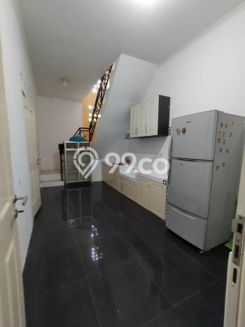 Rumah Strategis Modern Lb 120m2 di Semarang Barat, Semarang Rumah Strategis Modern Lb 120m2 di Semarang Barat, Semarang