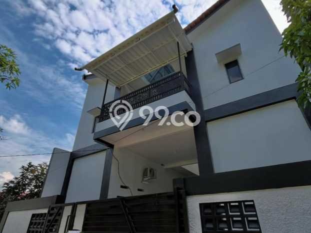 Rumah Modern Minimalis 18 Kamar Bisa Langsung Pindah di Semarang Selatan Rumah Modern Minimalis 18 Kamar Bisa Langsung Pindah di Semarang Selatan