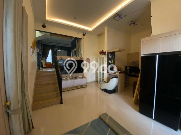 Rumah Eksklusif Dijual LT 200m2 di Tembalang, Semarang Rumah Eksklusif Dijual LT 200m2 di Tembalang, Semarang