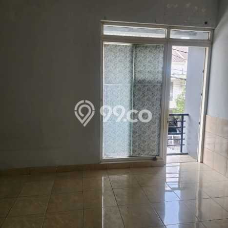 Rumah Asri di Taman Surya, 2 KT, Lingkungan Strategis, LT 48m2m² LB 96m2m² Rumah Asri di Taman Surya, 2 KT, Lingkungan Strategis, LT 48m2m² LB 96m2m²