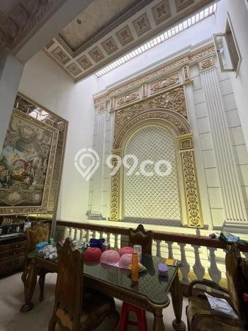 Rumah Luxury Modern Tanpa Renovasi di Taman Palem Jakarta Barat Rumah Luxury Modern Tanpa Renovasi di Taman Palem Jakarta Barat