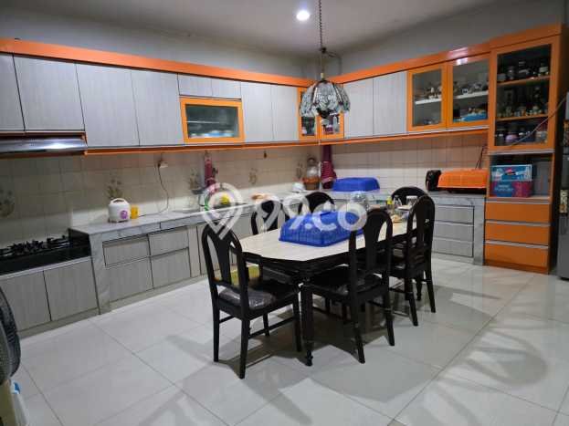 Jual Rumah Luas Megah Dengan View Cantik di Pluit, Jakarta Utara Jual Rumah Luas Megah Dengan View Cantik di Pluit, Jakarta Utara