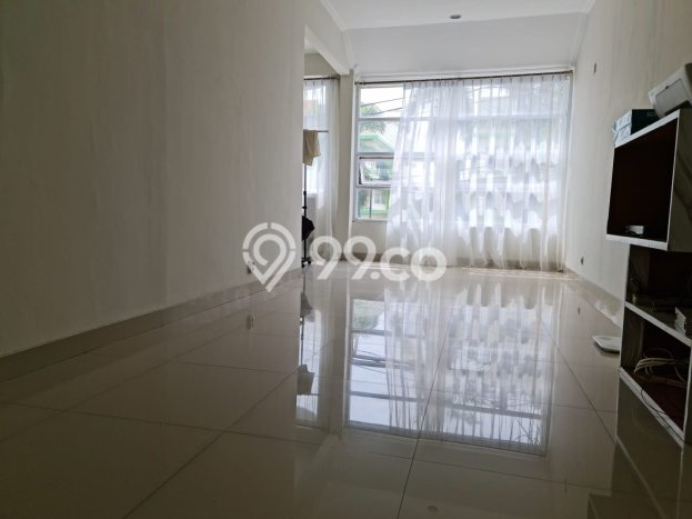 Rumah Luxury Modern Tanpa Renovasi di Citra Garden Jakarta Barat Rumah Luxury Modern Tanpa Renovasi di Citra Garden Jakarta Barat